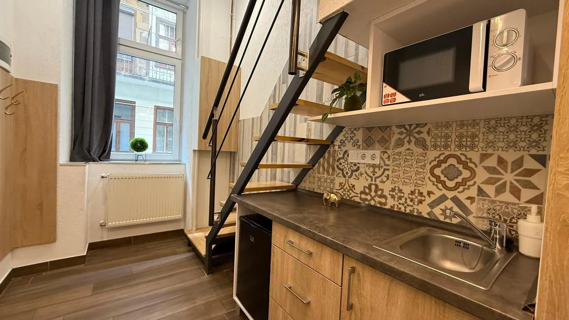 Km33 Apartments - Budapest - Hostaid Hungary